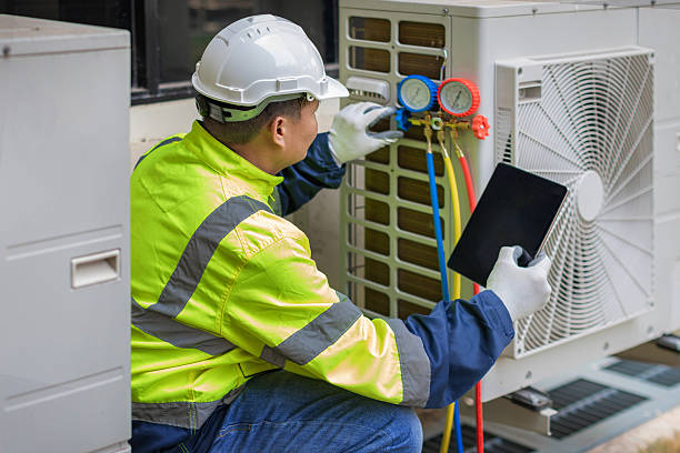 Professional Hvac technician working in Nutting Lake, MA